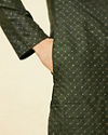 alt message - Manyavar Men Dark Green Lattice Patterned Sequined Kurta Set image number 3